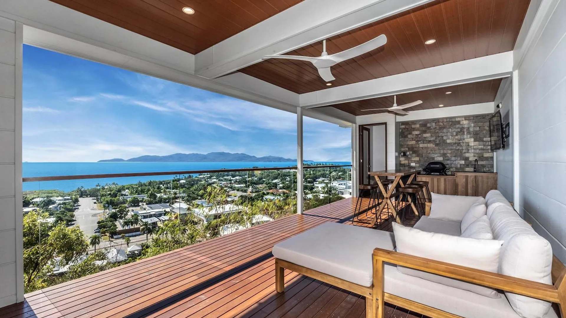 Incredible Views, Open Spaces, Holiday Villa Townsville 0*,  Australia