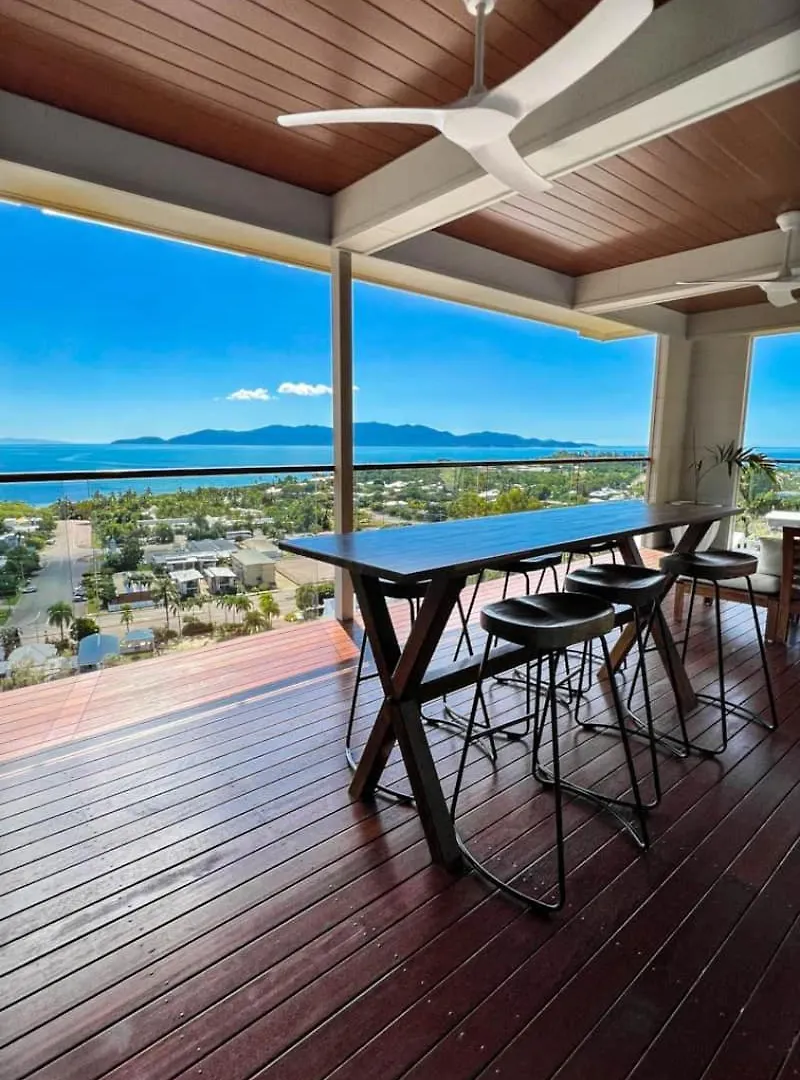Incredible Views, Open Spaces, Holiday Villa Townsville Australia